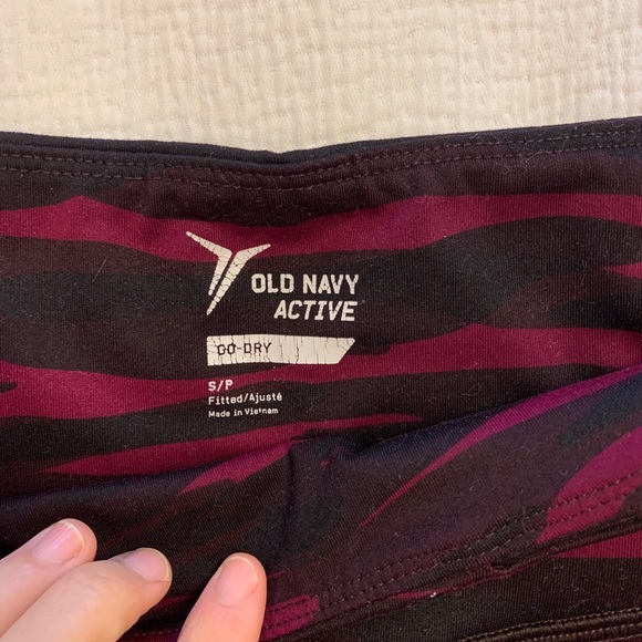 Old Navy camo leggings - Picture 2 of 3